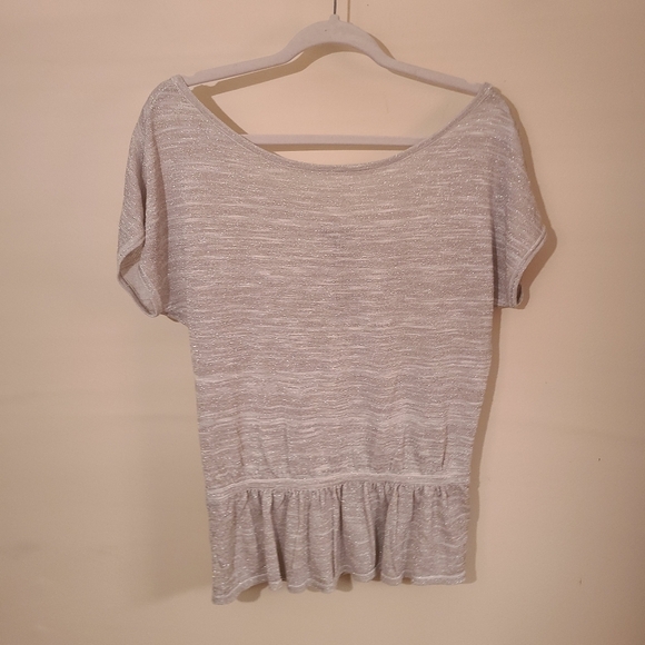 Express Shimmery Silver Gray Peplum Top Size Small NWT - Picture 2 of 5
